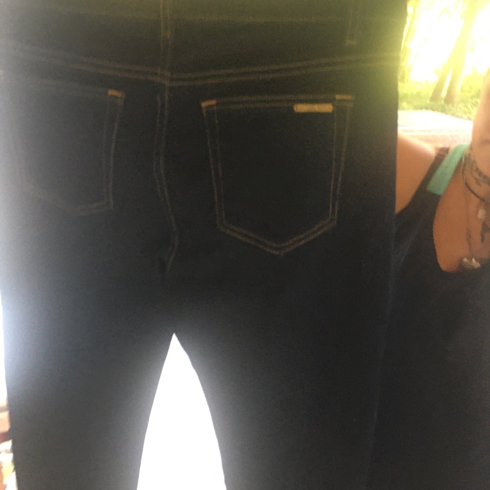 Michael Kors Jeans size 6 . Brand new. Worn once for a brief period. Authentic.